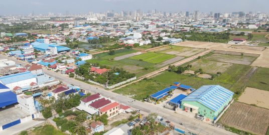 ដីលក់បន្ទាន់នៅវត្តឃ្មួញលើផ្លូវបេតុងទំហំ20m Land for Sale in Hot Price in Wat Khmounh